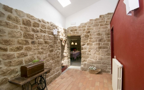 La propiedad es espaciosa y despejada  